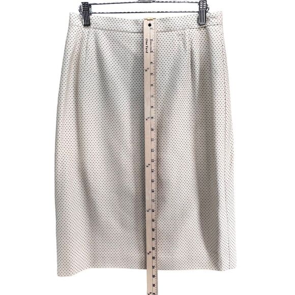 Vintage Escada Pencil Skirt Womens US 10 Cream Micro Dot Silk Blend Quiet Luxury - Picture 7 of 14